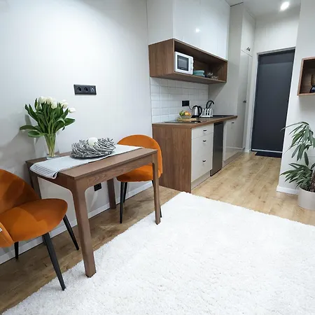Apartament Kolejowy 1 *